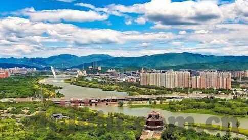 糖心视频APP官网下载-点燃生活的色彩，解锁糖心视频APP的精彩体验